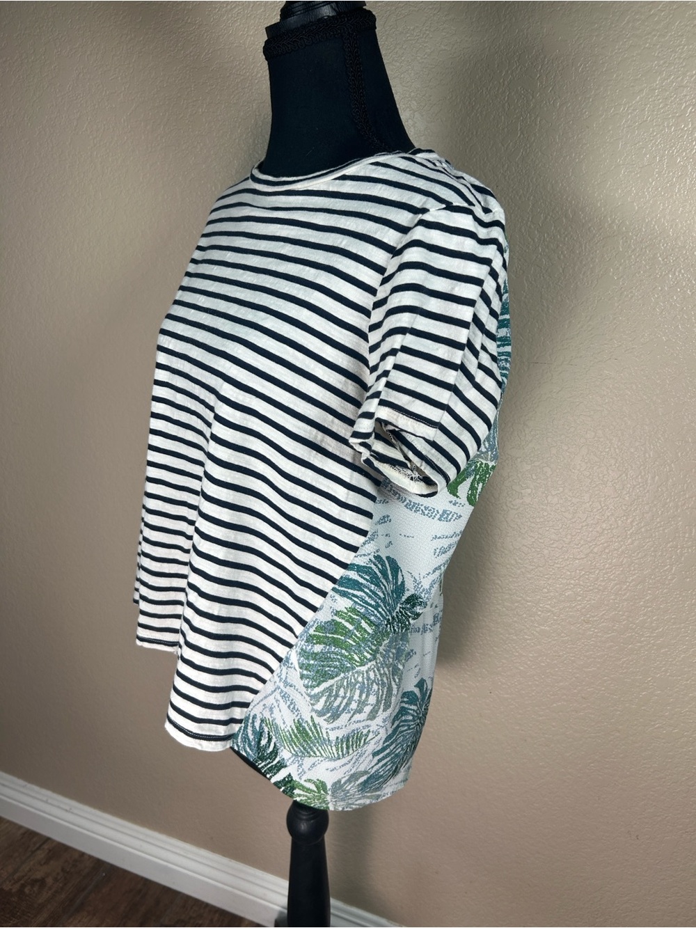 Who What Wear Striped Black & White Tee with Green Palm Print Panel